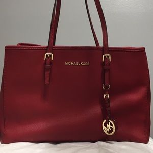 Michael Kors Jet Set Large Saffiano Leather Tote
